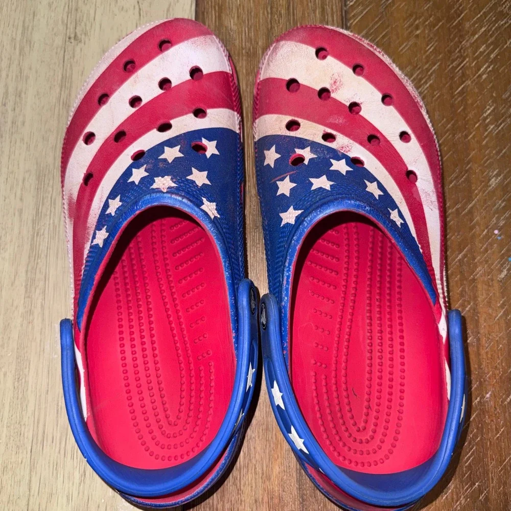 Crocs Classic Clogs Mens 9 Blue Red Good American Flag Stars Stripes Graphic